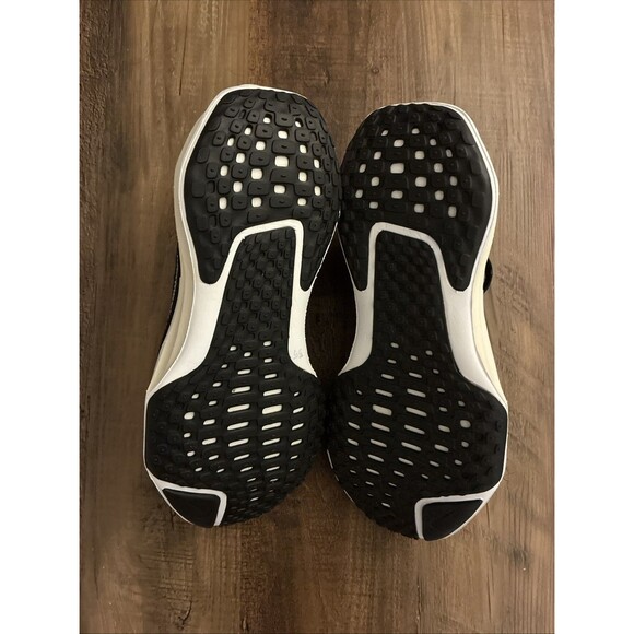Nike ZoomX Invincible Run 3 Black White Women Size 7.5 Running Shoes DR2660-001 - Picture 5 of 6